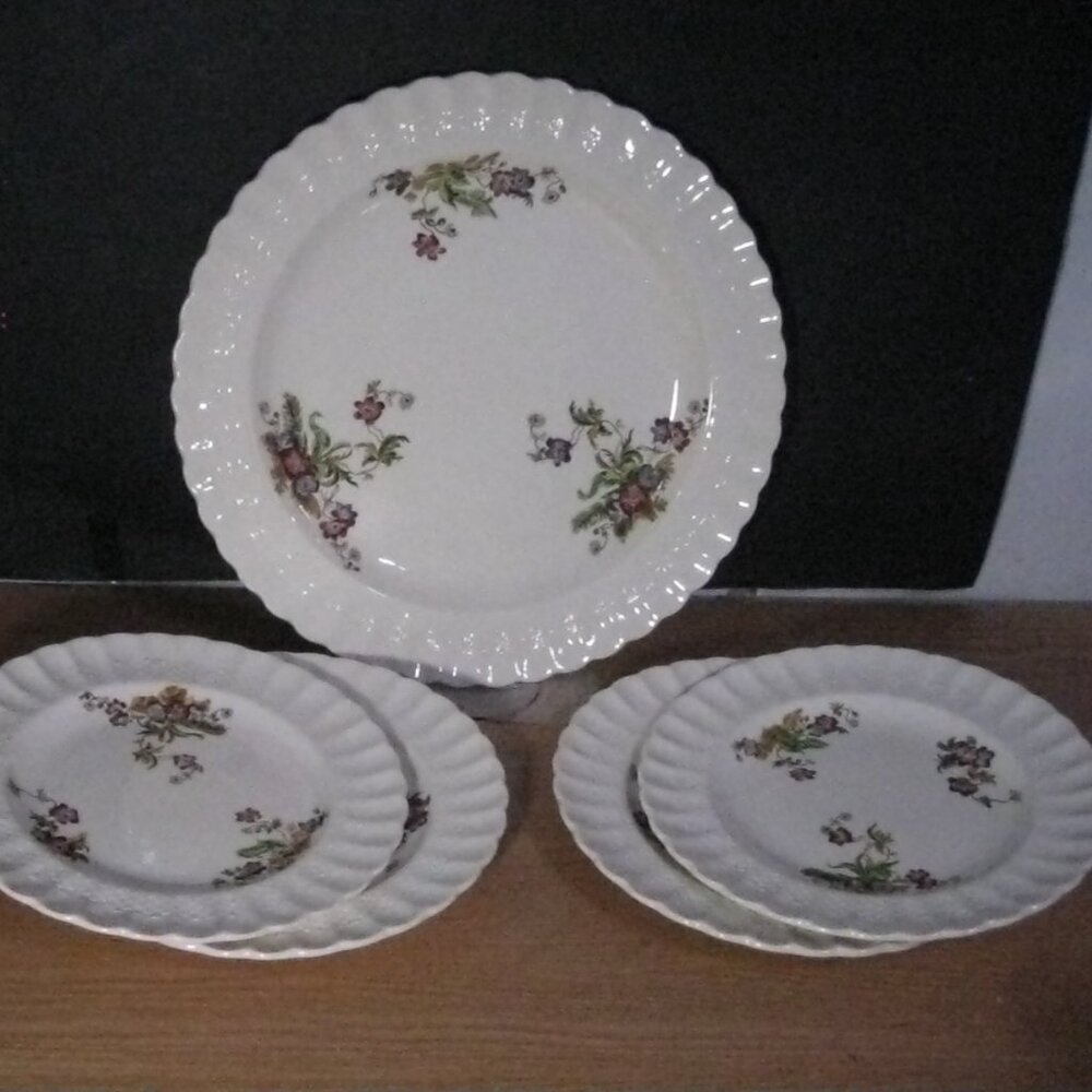 5 Copeland Spode dishes 1 Platter 13" and 4 Lunch Plates 9" WICKER LANE England.